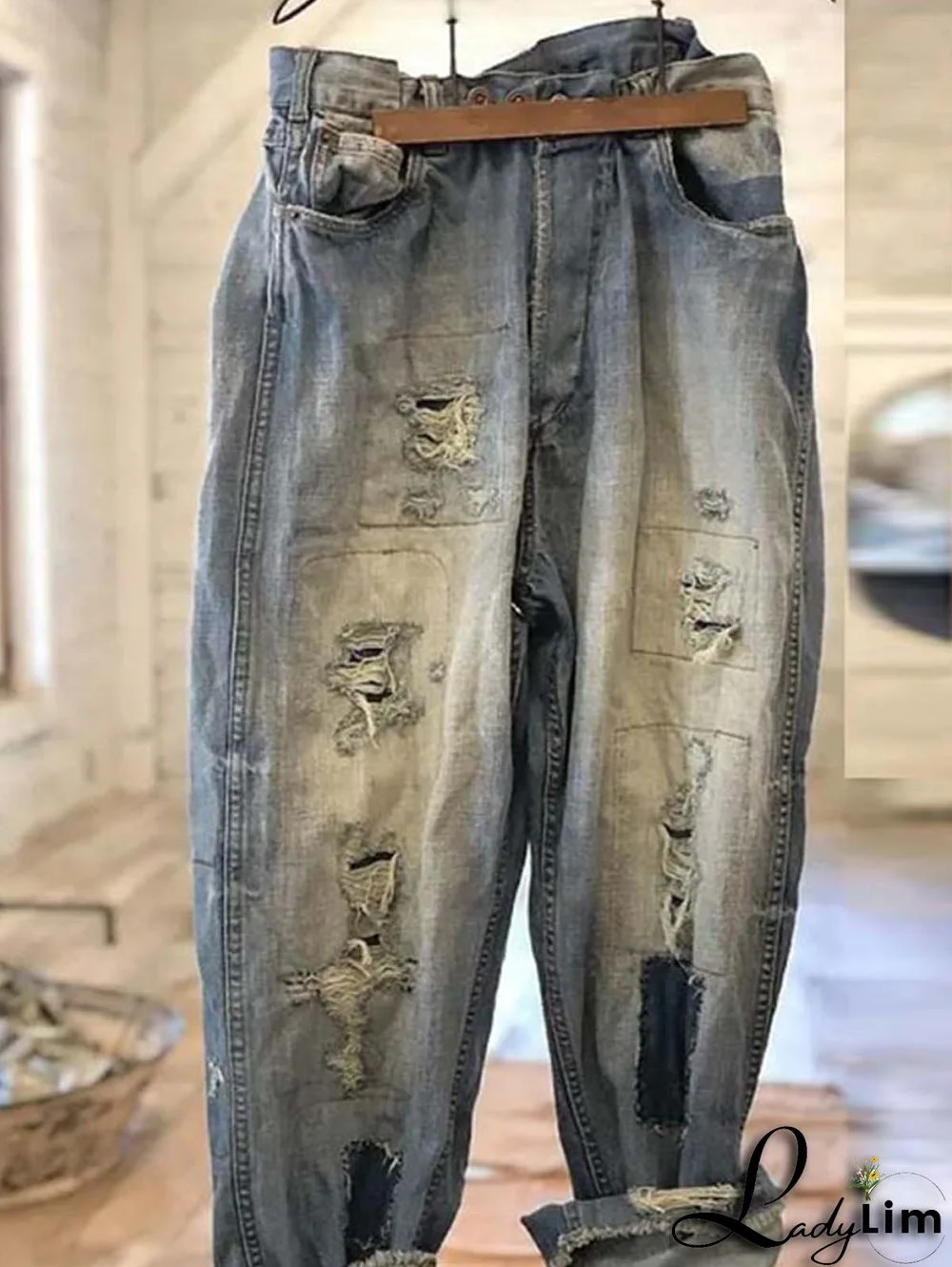Vintage Light Washed Distressed Hollow Ripped Capri Pants