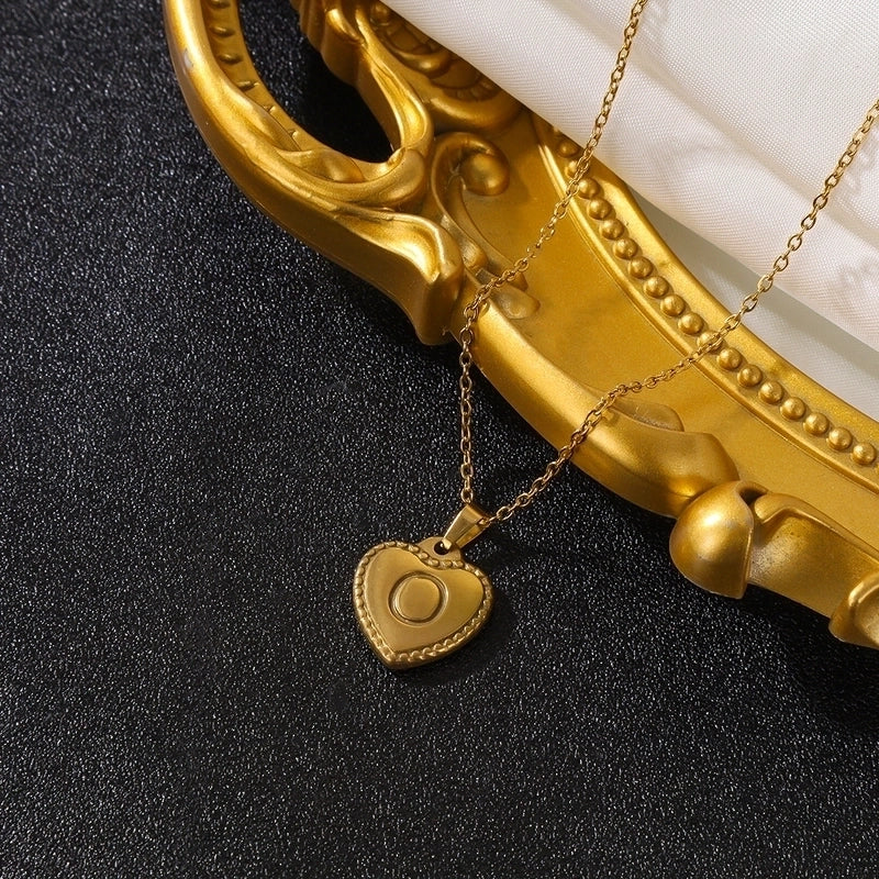 Vintage Style Minimalist Heart Shape Stainless Steel 18K Gold Plated Pendant Necklace