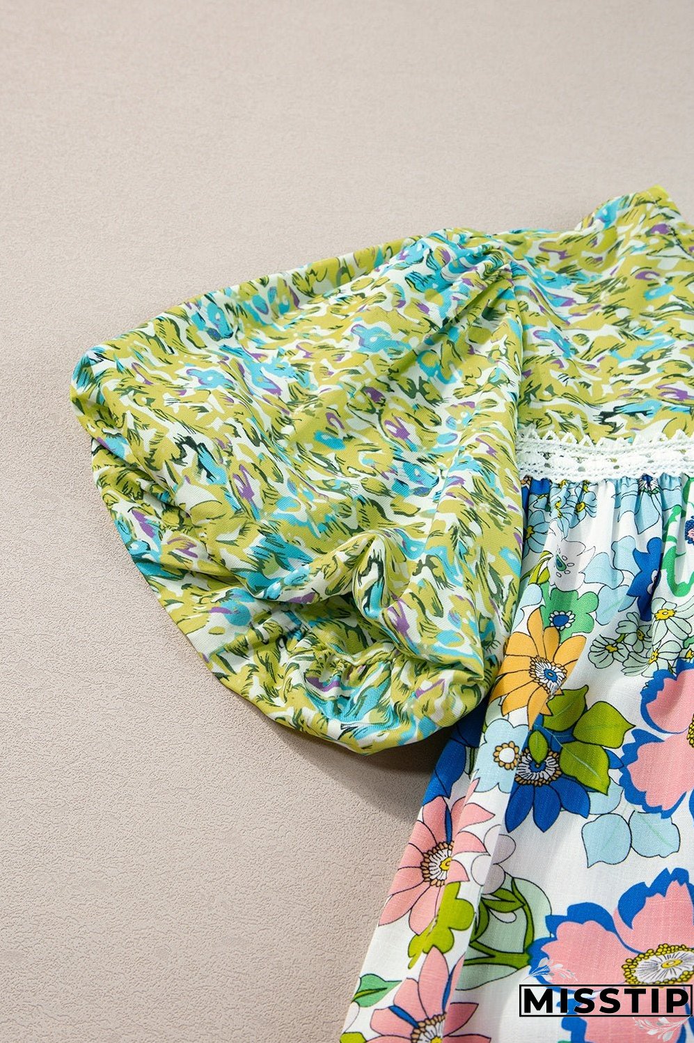 Printed Round Neck Puff Sleeve Blouse