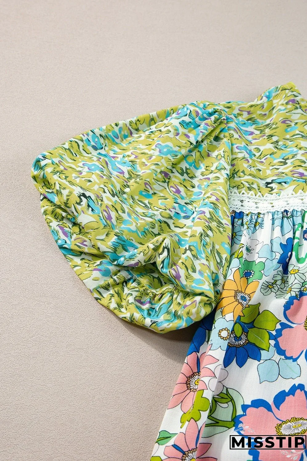 Printed Round Neck Puff Sleeve Blouse