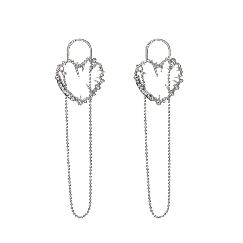 Thorn Openwork Heart Earrings
