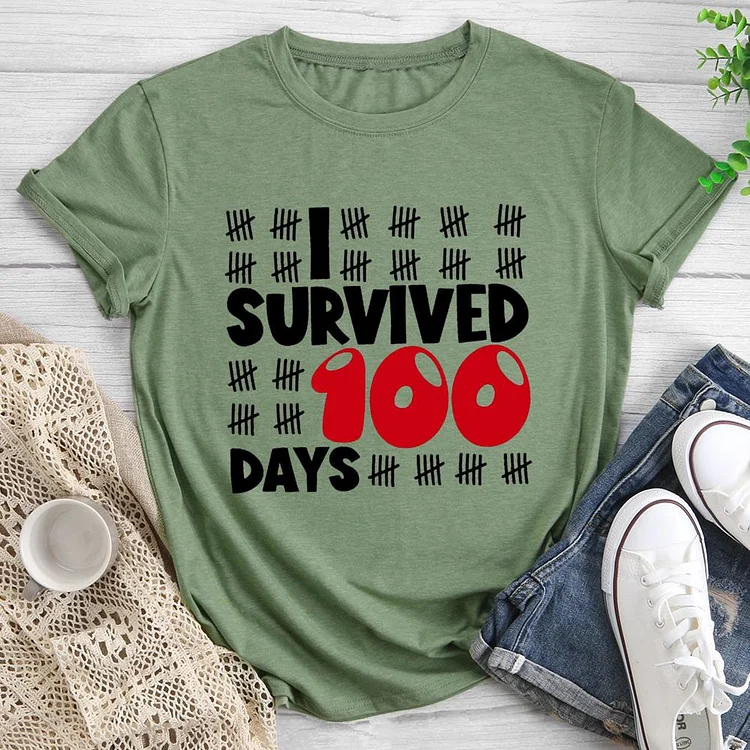 I Survived 100 Days of school Round Neck T-shirt