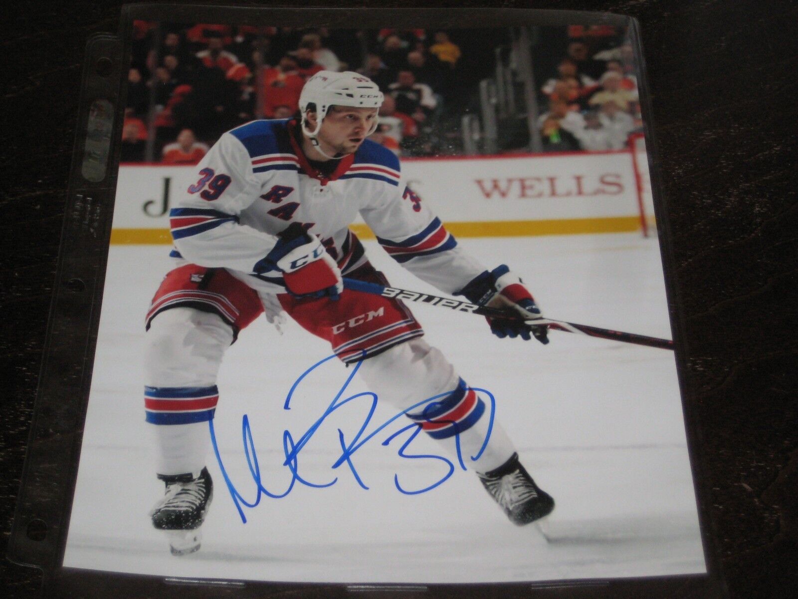 MATT BELESKEY autographed NY NEW YORK RANGERS 8X10 Photo Poster painting