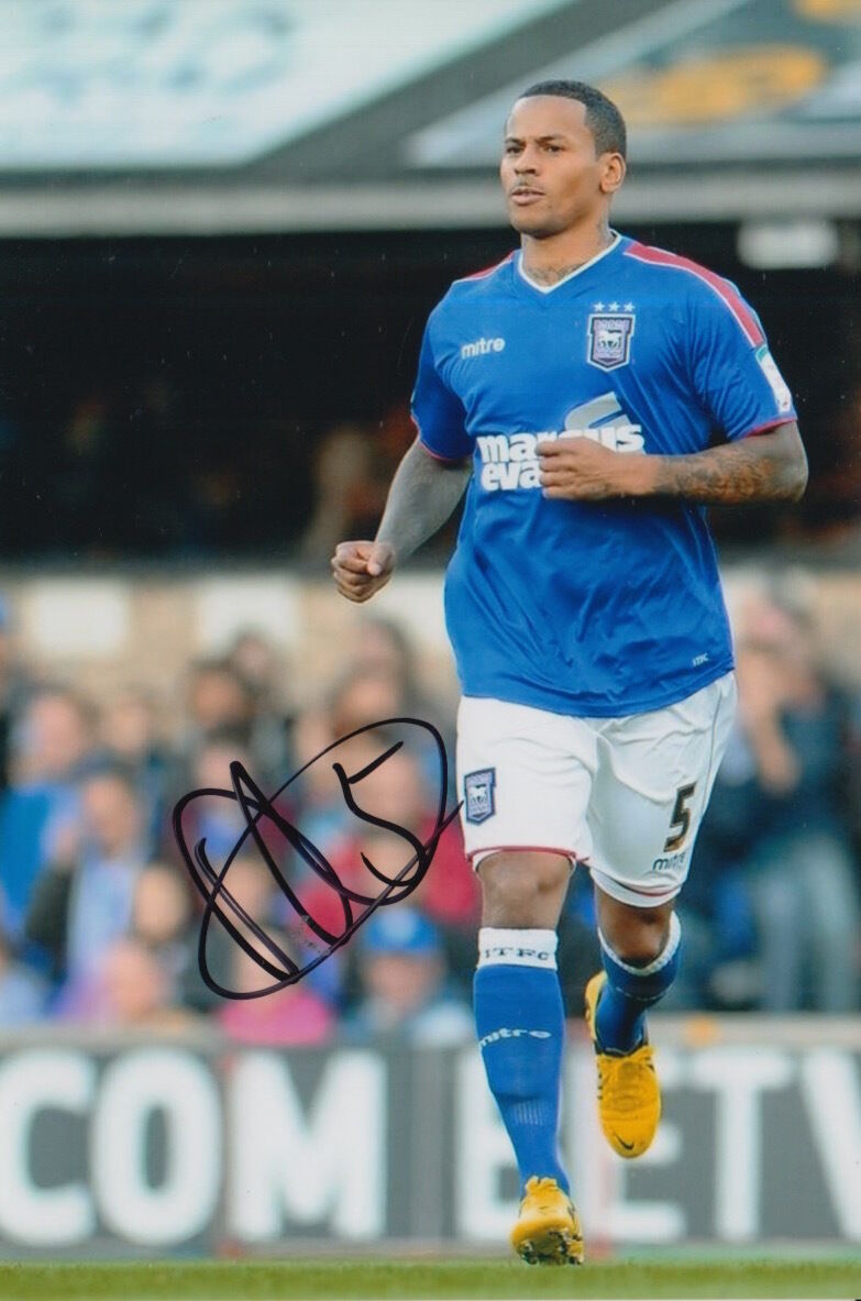 IPSWICH TOWN HAND SIGNED DJ CAMPBELL 6X4 Photo Poster painting.