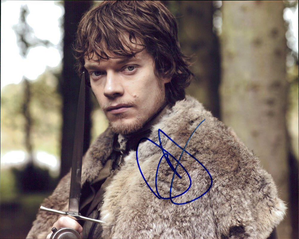 Alfie Allen (Game of Thrones) signed authentic 8x10 Photo Poster painting COA