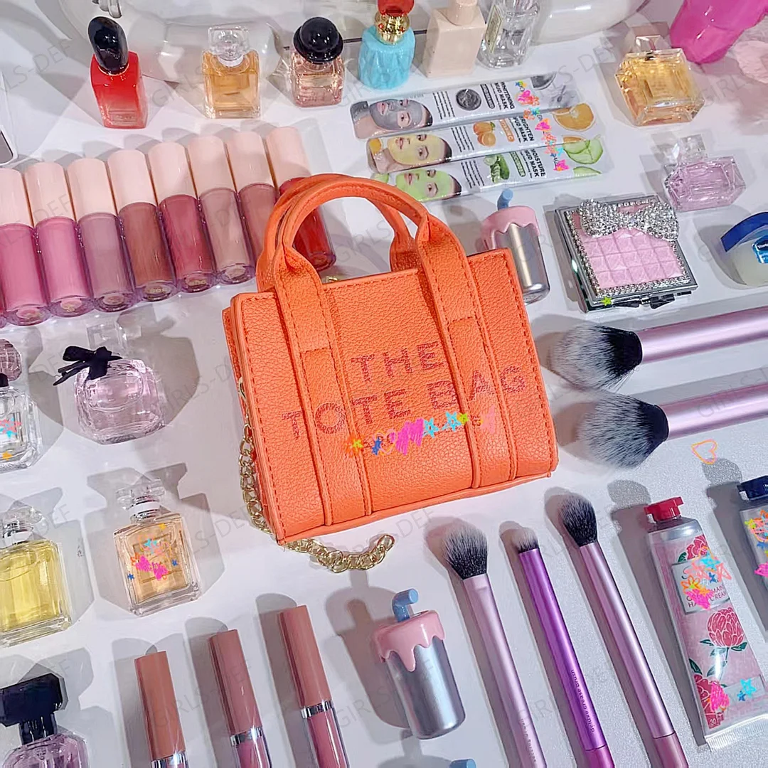 Mini Tote Bag and Beauty 63-IN-1 Set