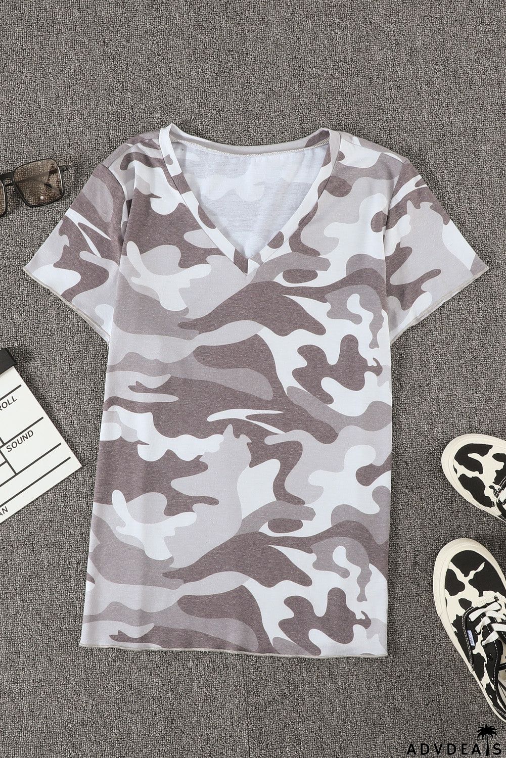 Women's Gray Camouflage Print Short Sleeve Tee