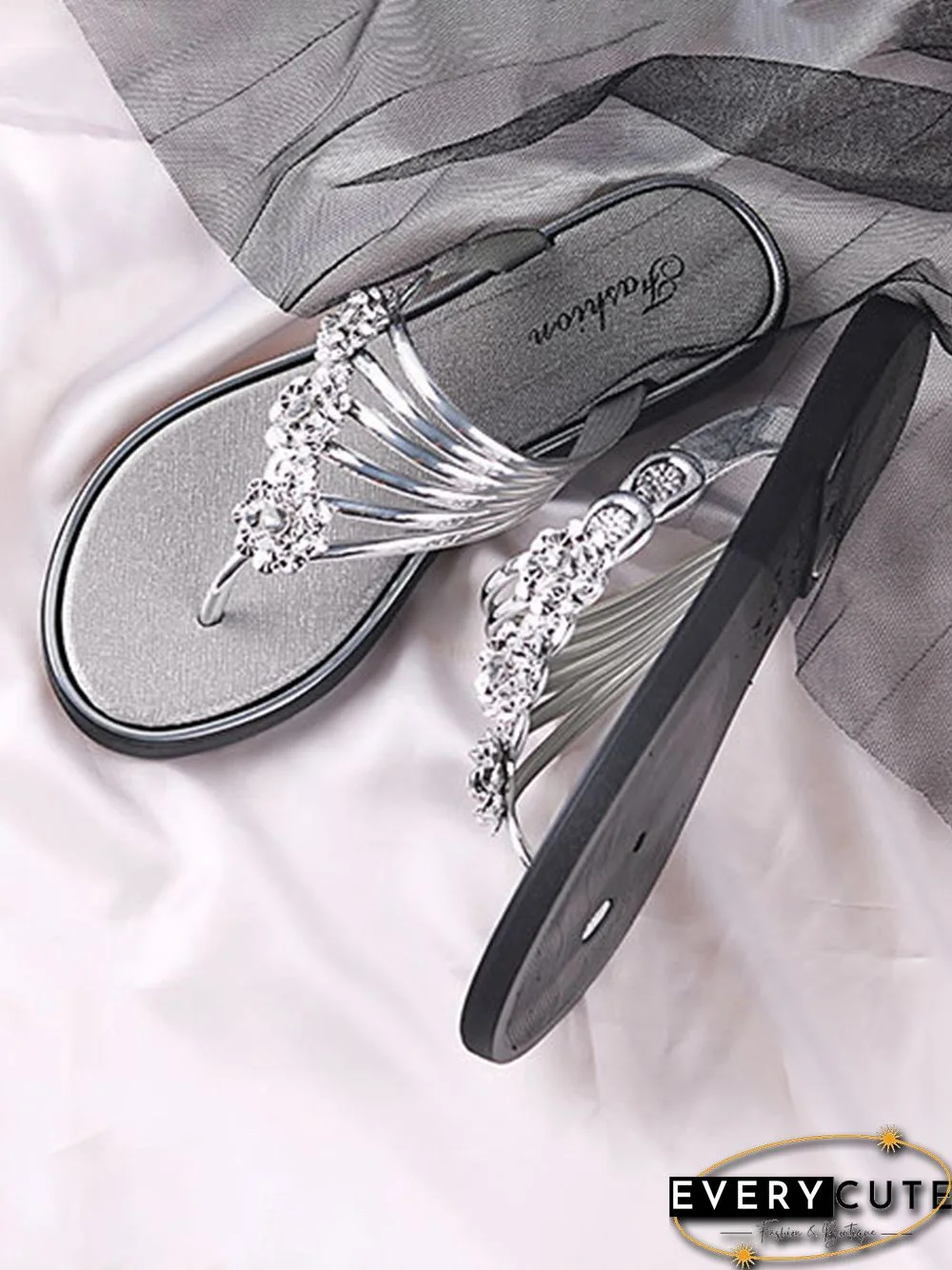 Women's Diamond Flat Thong Sandals