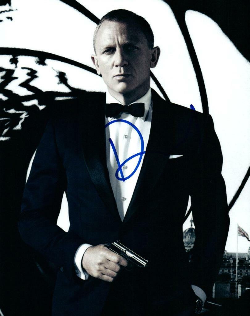 Daniel Craig 8x10 autographed Photo Poster painting signed Picture amazing and COA