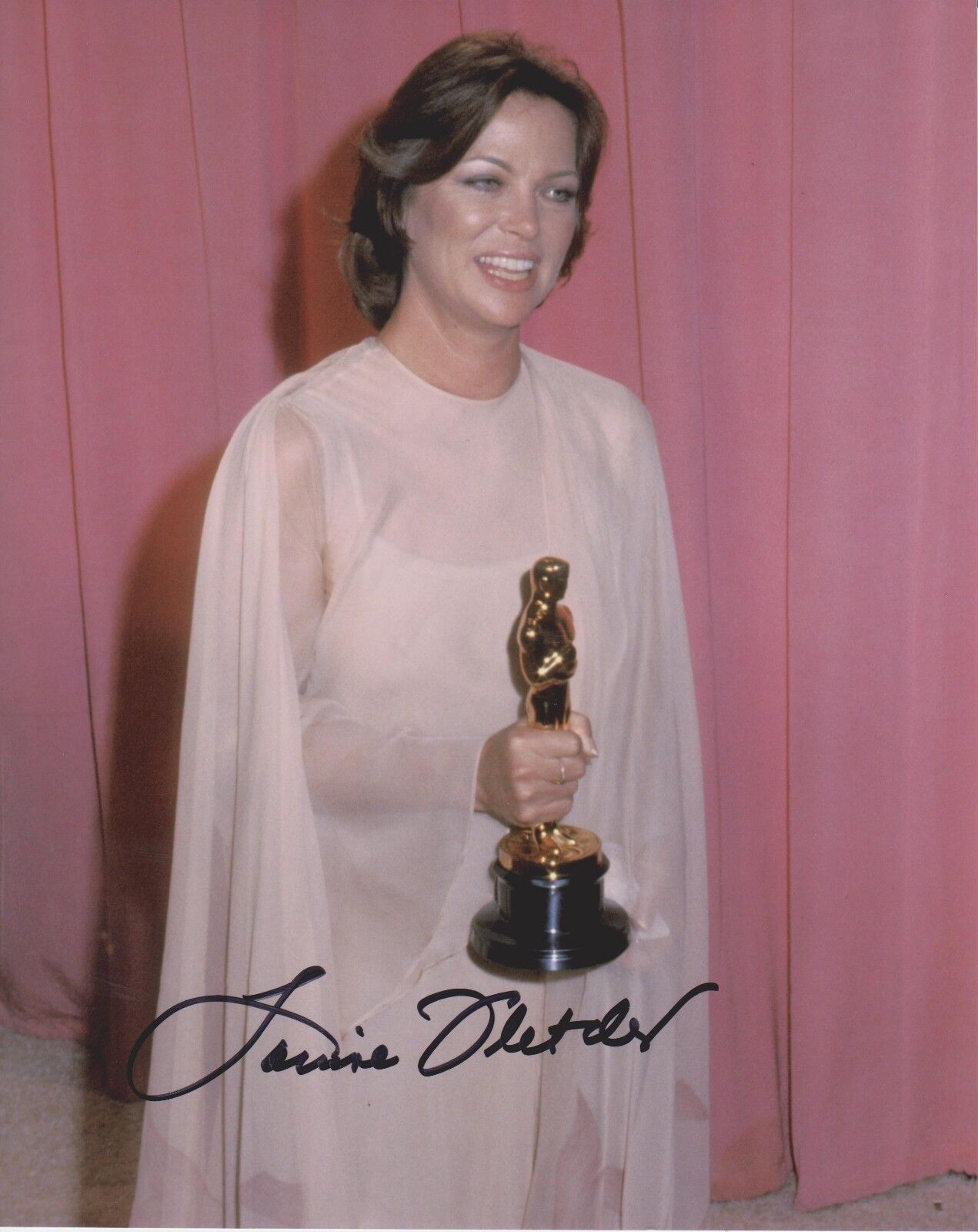 Louise Fletcher Signed 8x10 Photo Poster painting - One Flew Over the Cuckoos Nest Academy Award