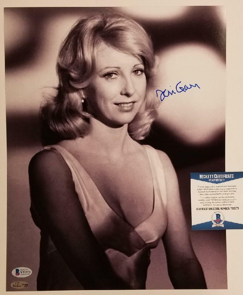 Teri Garr signed 11x14 Photo Poster painting 1 Actress Autograph ~ Beckett BAS COA