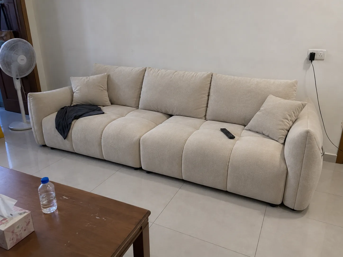 AI-generated Maibao sofa home scene: Daylight apartment