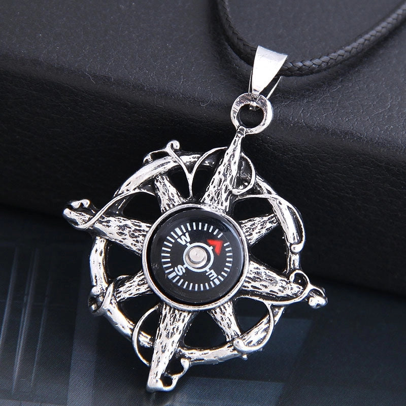 New Fashion Men Domineering Vintage Compass Personality Necklace