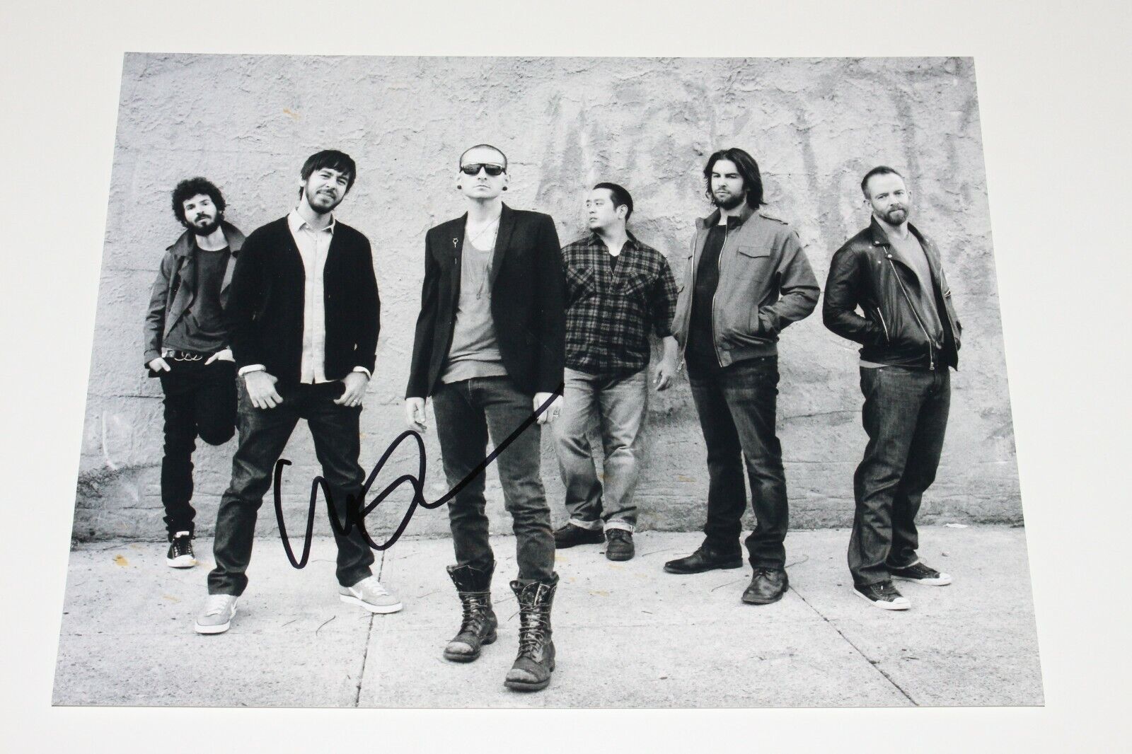 MIKE SHINODA LINKIN PARK HAND SIGNED 11x14 Photo Poster painting w/COA HYBRID THEORY