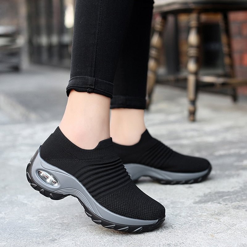 2020 Spring Women Sneakers Shoes Flat Slip on Platform Sneakers for Women Black Breathable Mesh Sock Sneakers Shoes