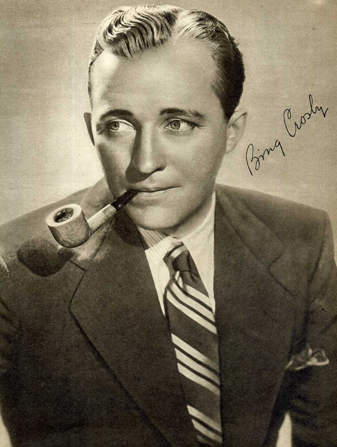 BING CROSBY Signed 'Pipe' Photo Poster paintinggraph - TV & Film Actor & Singer - Preprint