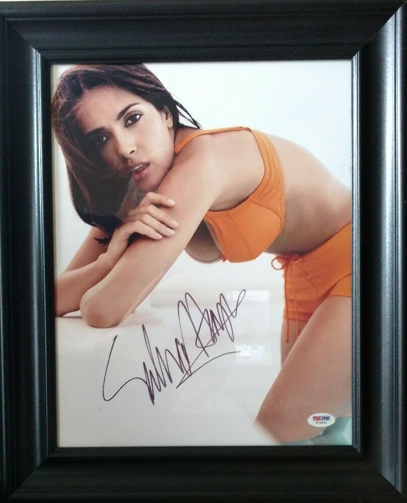 Salma Hayek Signed 11 X 14 Photo Poster painting Professionally Framed PSA / DNA Cert