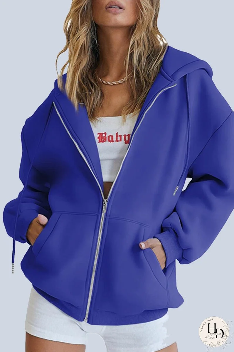 Fashionable and Minimalist winter garment