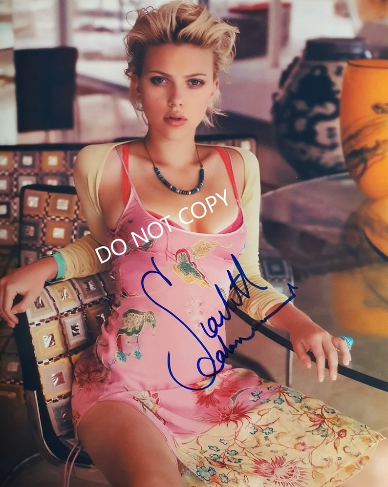 scarlett johansson 8 x10 20x25 cm Autographed Hand Signed Photo Poster painting