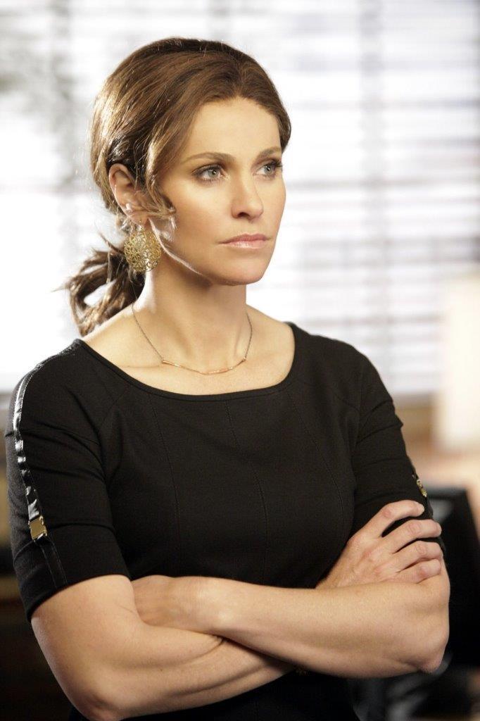 Amy Brenneman 8x10 Picture Simply Stunning Photo Poster painting Gorgeous Celebrity #4