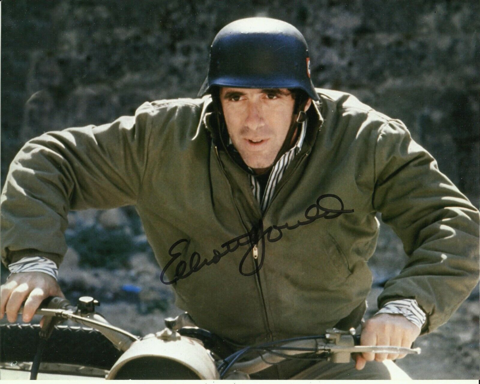 ELLIOTT GOULD SIGNED MASH Photo Poster painting UACC REG 242 (1)