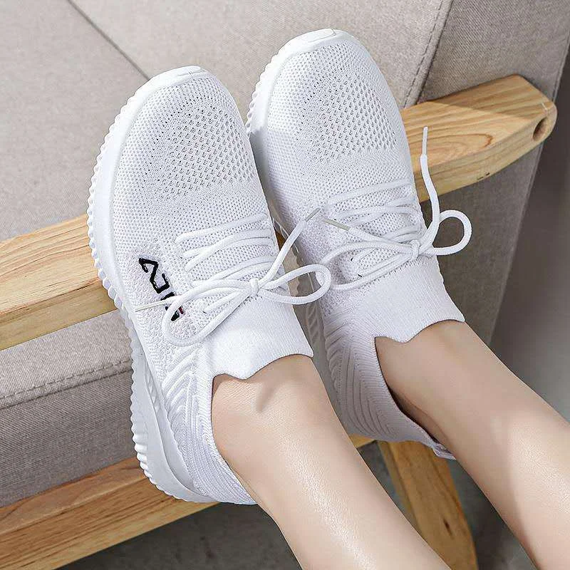 Women Casual Shoes soft sole Breathable Walking Mesh Flat Shoes Sneakers Women 2021  Vulcanized Shoes White Female Footwear