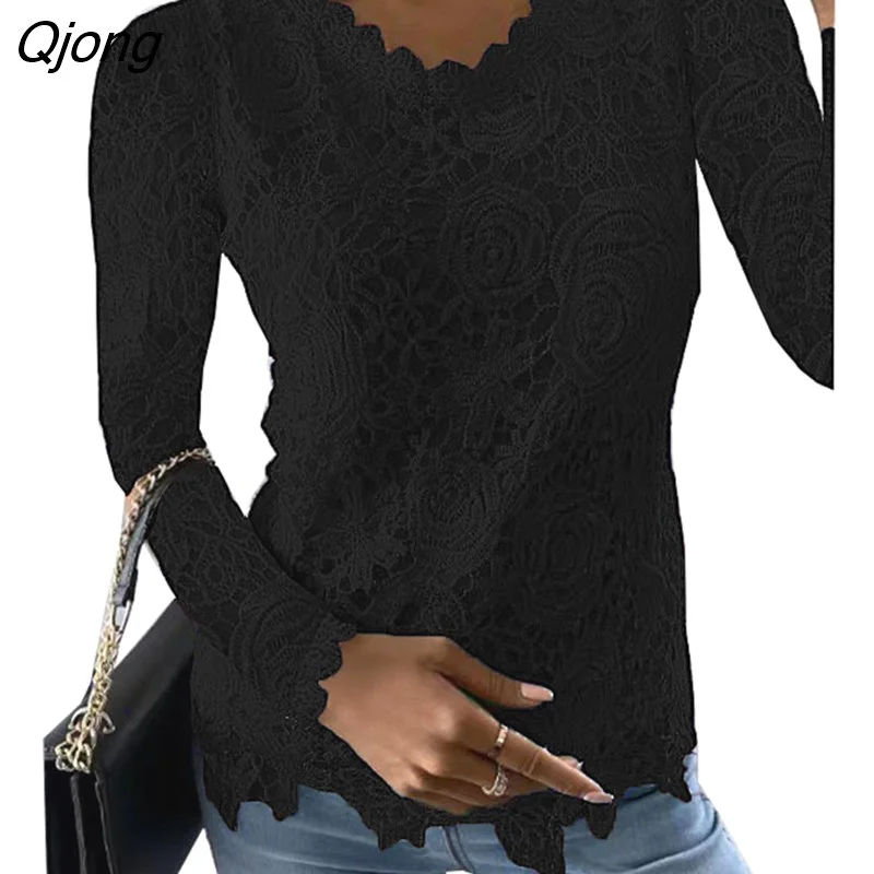 Qjong T-shirt Autumn Winter New Round Neck Lace Patchwork Long Sleeve Elegant Floral Printing Slim Solid Color Women's Top