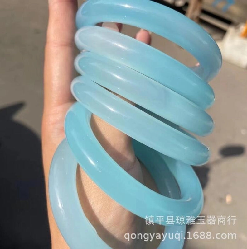 Natural Agate Chalcedony Ladies Ice-like Sky Blue Jade Bracele