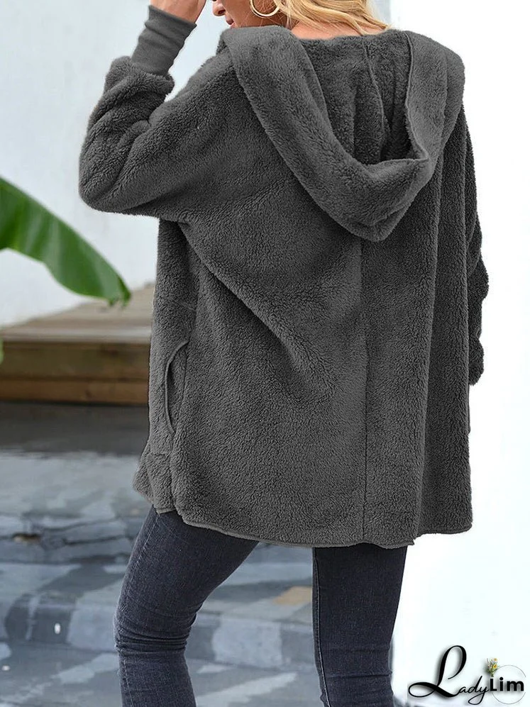 Fashionable and Minimalist winter Coat