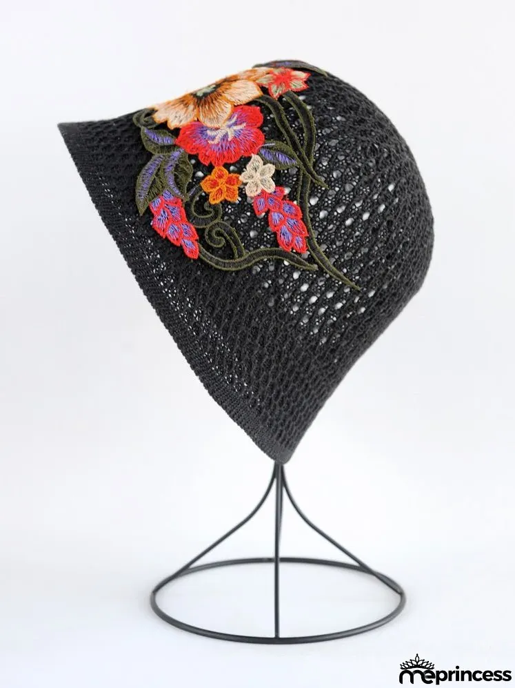 Ethnic embroidered flowers in summer breathable hollow sunscreen fisherman hat female sunshade Joker bucket hat Sun basin hat