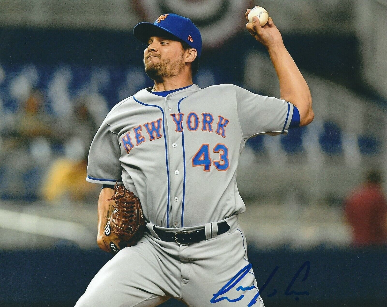 Signed 8x10 LUIS AVILAN New York Mets Autographed Photo Poster painting - COA