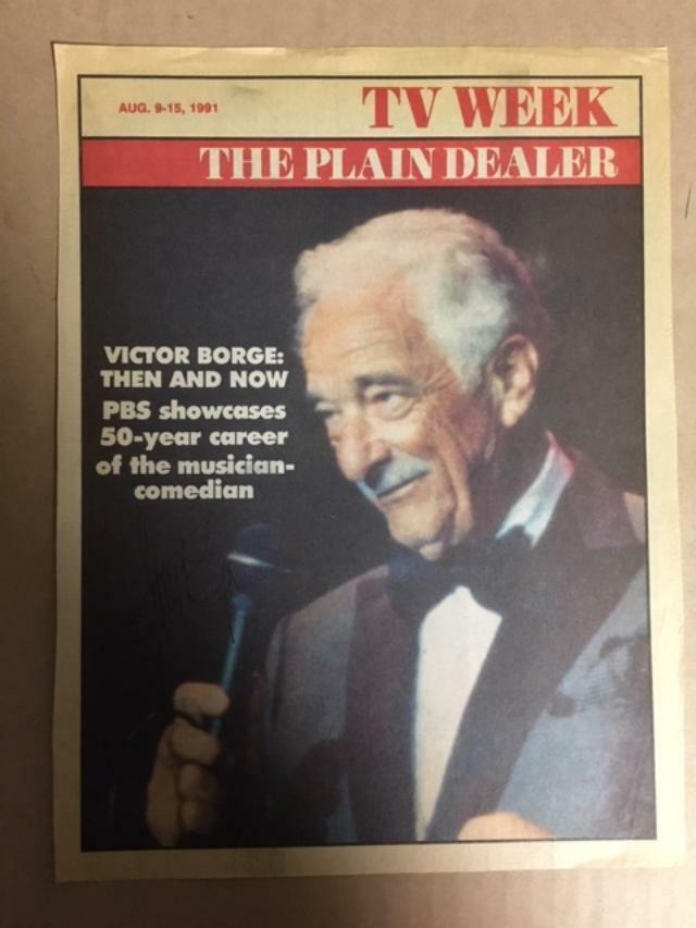 Victor Borge Musician/Comedian Signed 8x11 1991 TV Week Cover COA