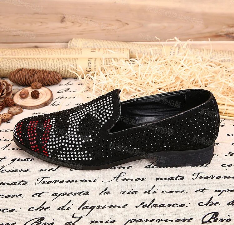 VCSHOES Red Star Pattern Crystals Man Flats Shoes Plus Size Male Suede Leather Shoes Men's Party Loafers Shoes