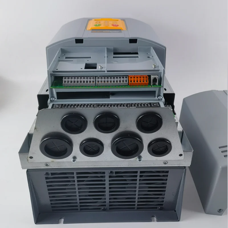 Parker AC Drive Parker AC690 30KW 690PD/0300/400/0011..B0  690-432590D0-B00P00-A400