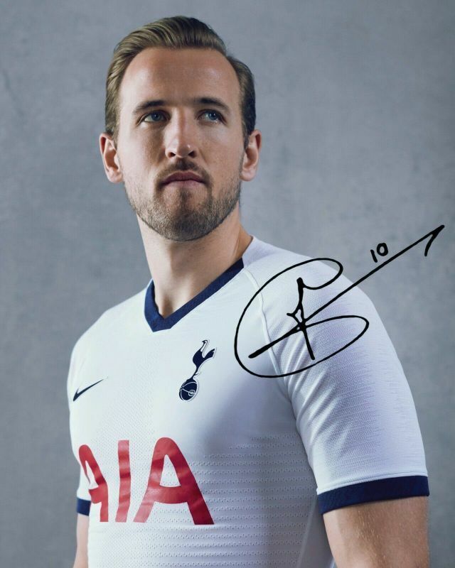 Harry Kane - Tottenham Hotspur Autograph Signed Photo Poster painting Print