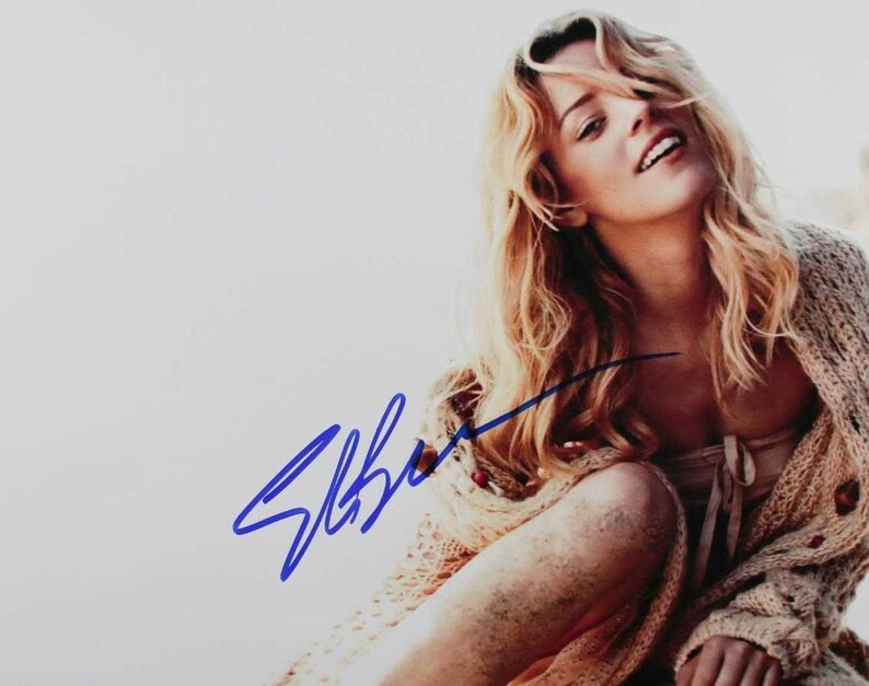 Elizabeth Banks Signed Autographed Glossy 11x14 Photo Poster painting - COA Matching Holograms