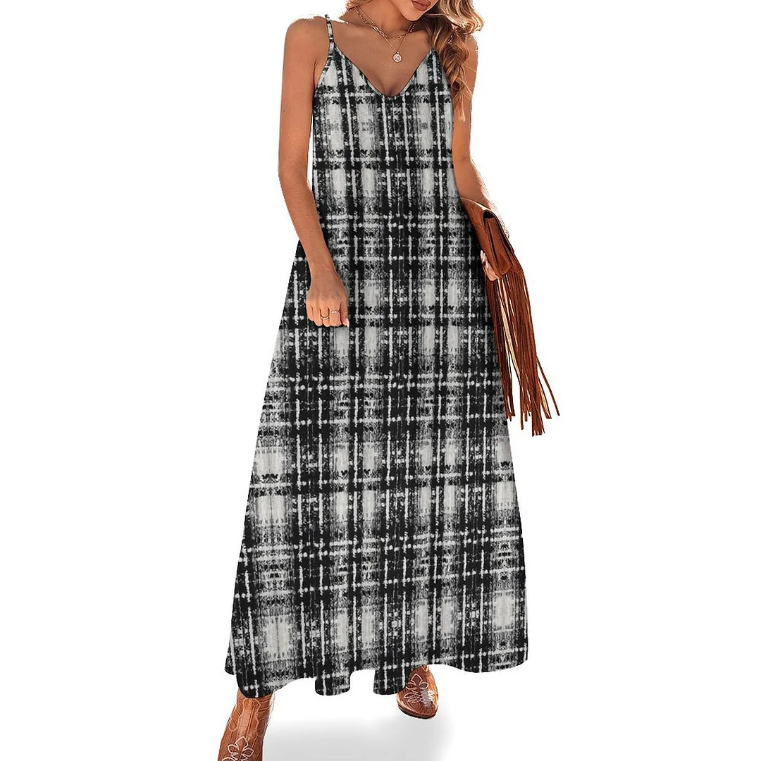 Style & Comfort for Mature Women Plus Size Printed Sling Casual Women Maxi Dress in Pattern Plaid, Black