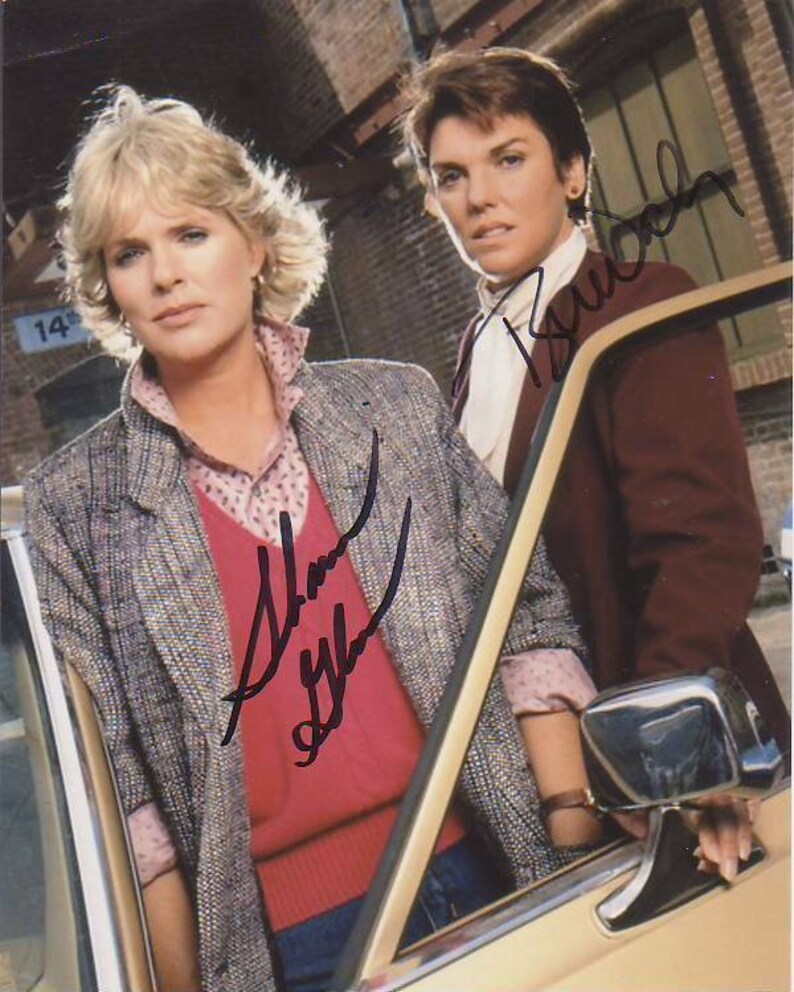 Sharon gless & tyne daly signed autographed cagney lacey Photo Poster painting