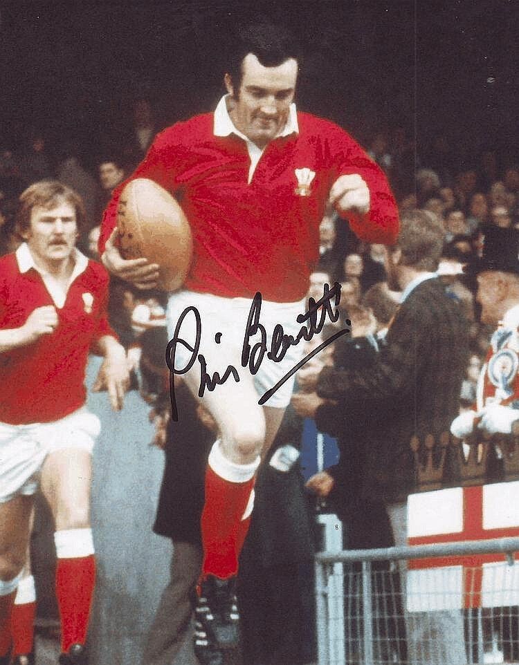 PHIL BENNETT Signed Photo Poster paintinggraph - former Wales Rugby Union Player - Preprint