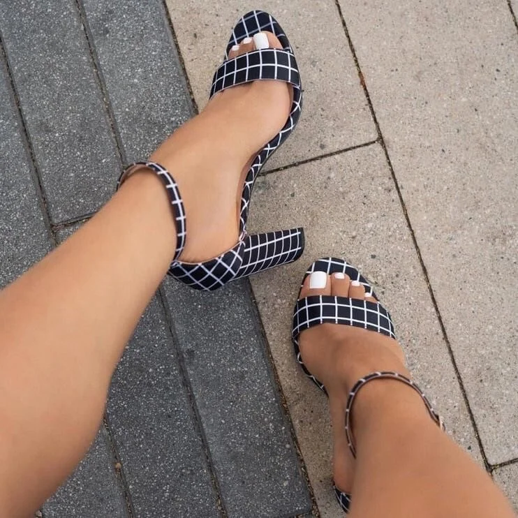 Black and White Plaid Chunky Heel Ankle Strap Sandals Vdcoo