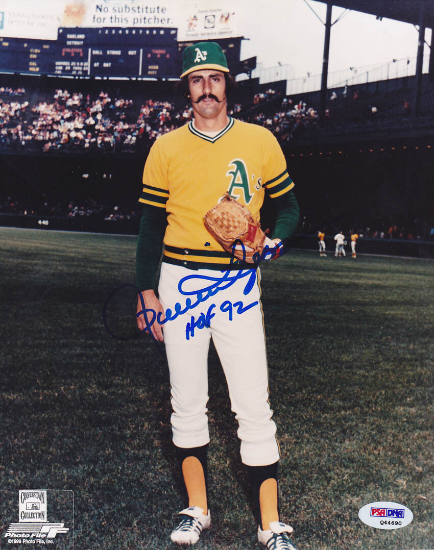 Rollie Fingers SIGNED 8x10 Photo Poster painting + HOF 92 Oakland A's PSA/DNA AUTOGRAPHED