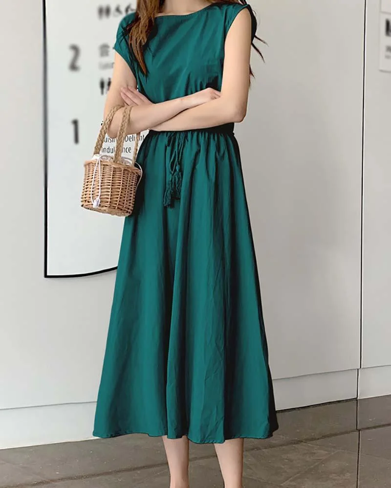Solid color sleeveless casual dress