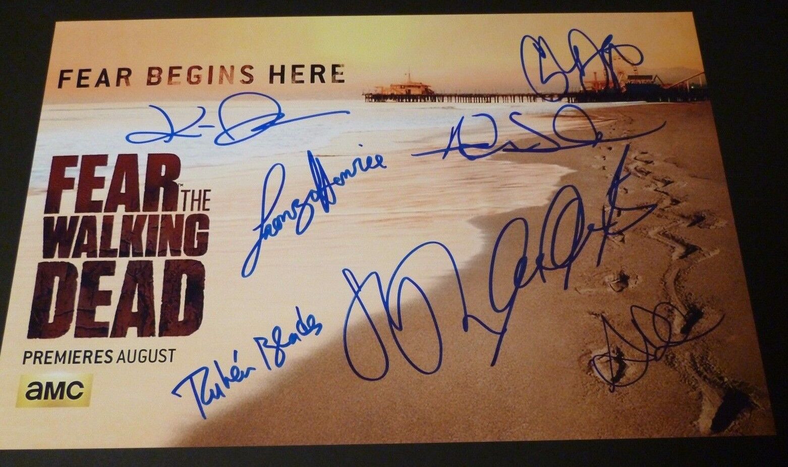 FEAR THE WALKING DEAD Cast(x8) Hand-Signed CLIFF CURTIS