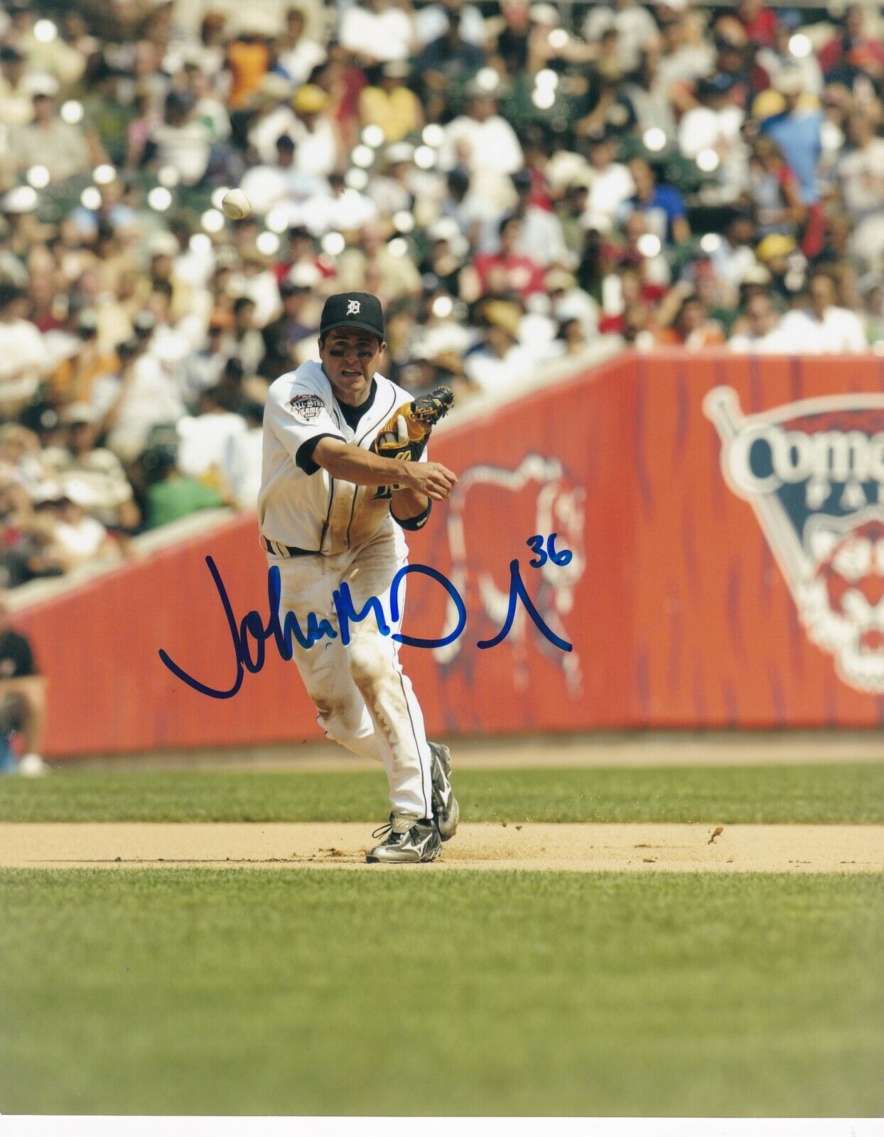 JOHN MCDONALD DETROIT TIGERS ACTION SIGNED 8x10