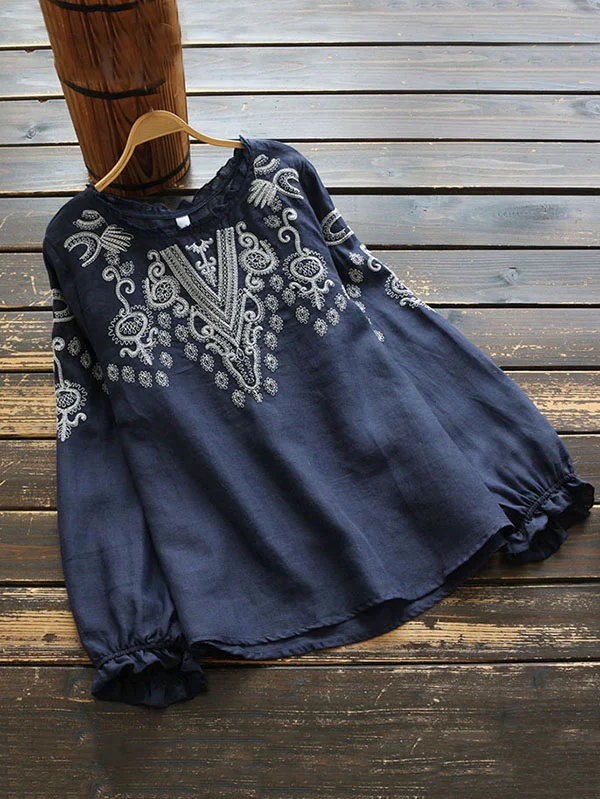 Artistic Embroidery Plus Size Loose Round-Neck Shirt