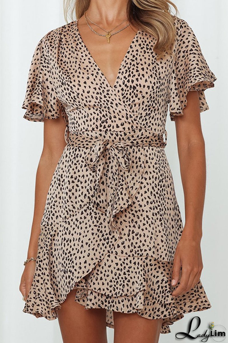 Tailored and airy Dress