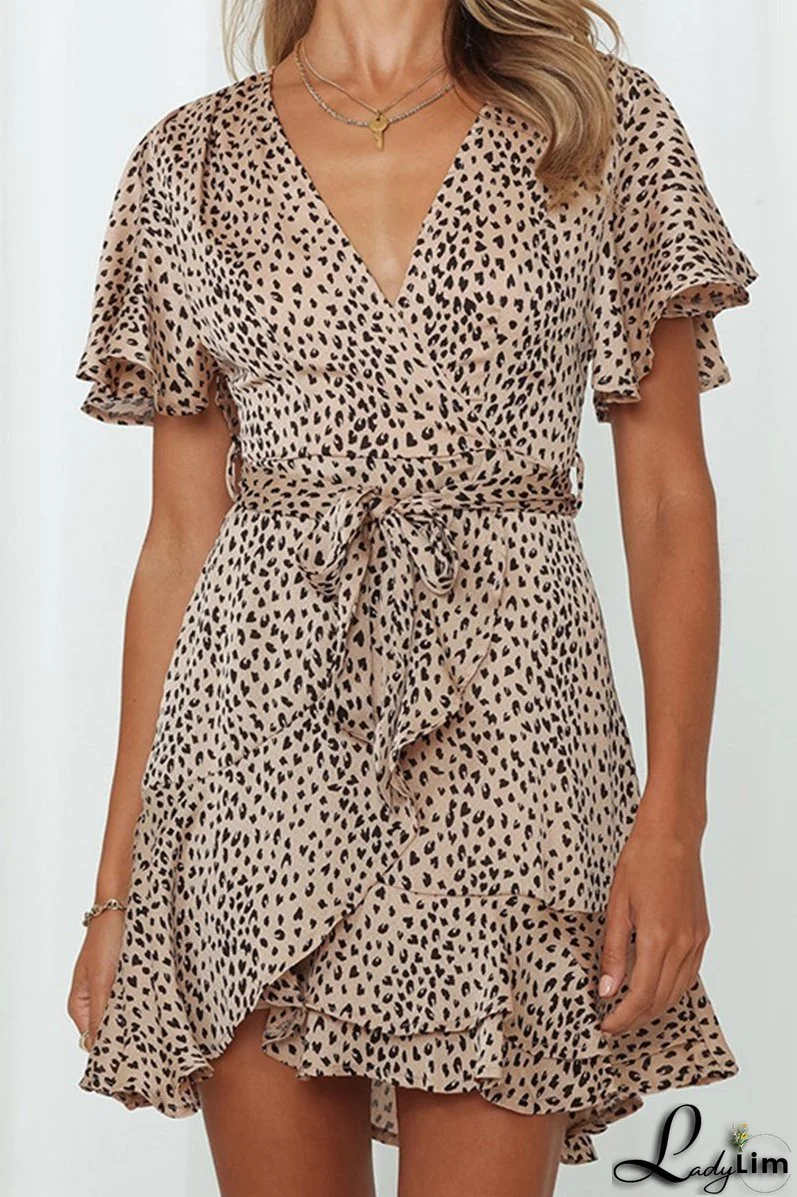 Tailored and airy Dress