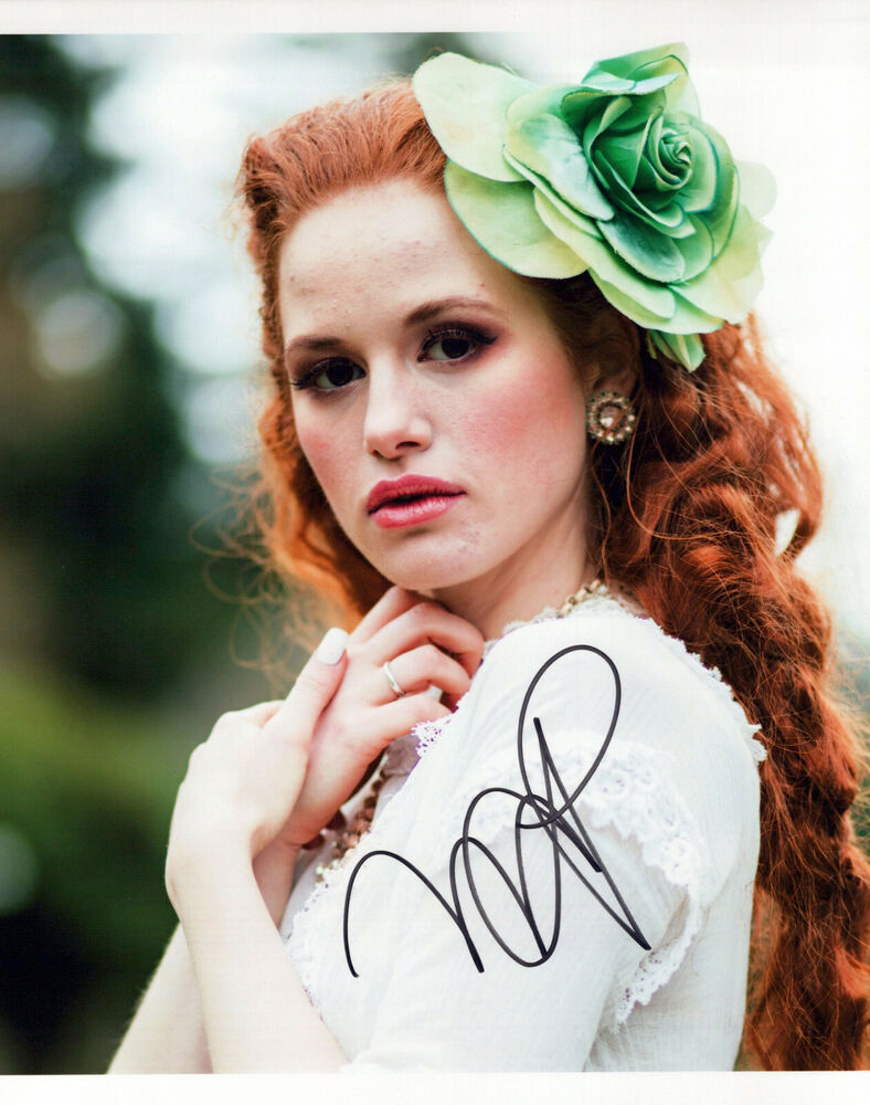 Madelaine Petsch glamour shot autographed Photo Poster painting signed 8x10 #7