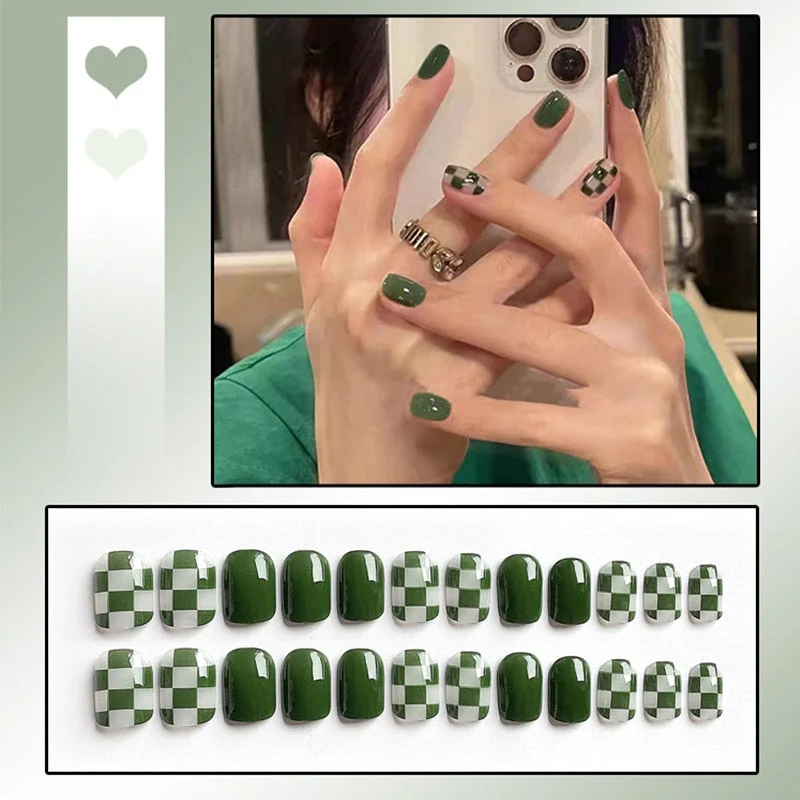 false nails short Green Solid Color with Gold Foil and Shell 3D Decoration Fake Nails Cute Bride Fake Nails Full Nail Tips-Nail Inspo