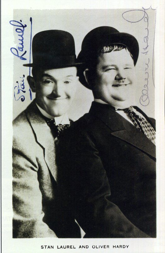 LAUREL & HARDY Autographed Photo Poster paintinggraph - Comedy Film Star Actors - preprint